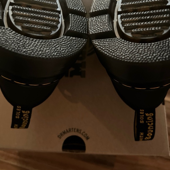 New in box Dr Martens Reeder utility shoes in black womens size 8 Men’s size 9 - Picture 8 of 9